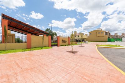 Casa residencial nueva en venta con amenidades en Pachuca.