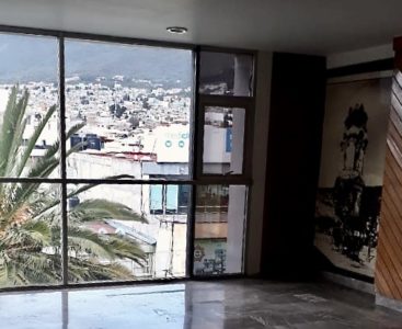 Oficina en renta dentro de Plaza Comercial en Pachuca.