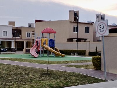 Casa en Renta en Fraccionamiento Viñedos Hidalgo.